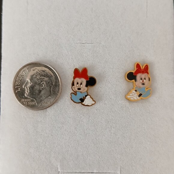 Disney Minne Enamel Earrings - Picture 2 of 3
